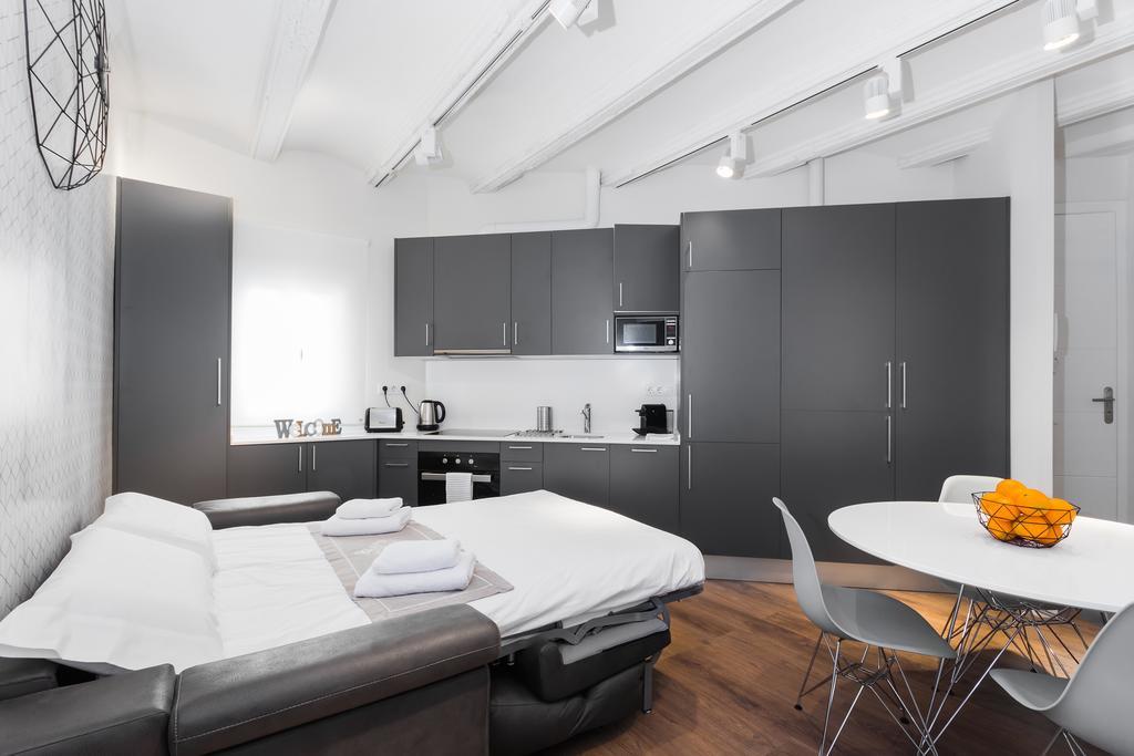 Barcelona Apartments Marina 124 מראה חיצוני תמונה